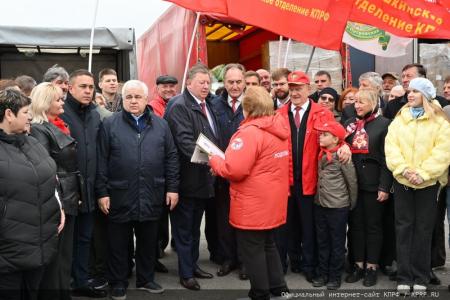 130-й гуманитарный конвой от КПРФ для фронта и Победы