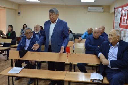 В Калмыкии состоялось совещание партактива по итогам выборной кампании