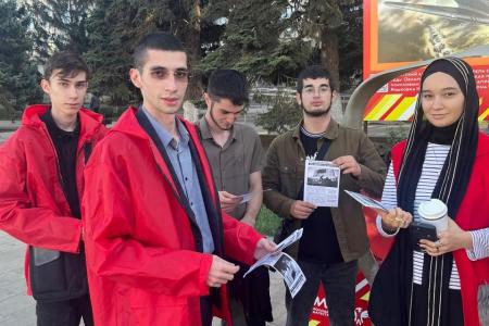 «Не забудем! Не простим!» В Дагестане прошла акция, посвященная трагическим событиям октября 1993-го