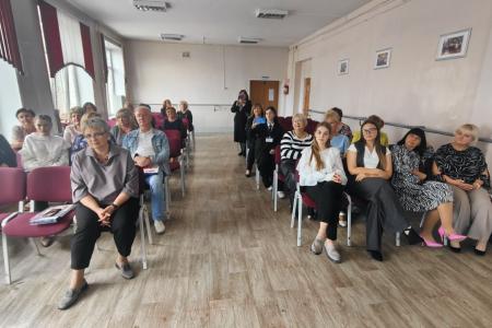 Рязанские депутаты-коммунисты поздравили учителей с профессиональным праздником