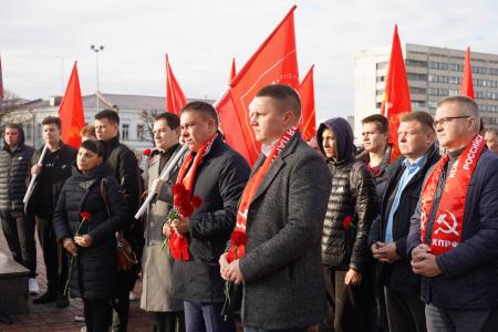 В Ульяновске состоялось празднование Дня Комсомола