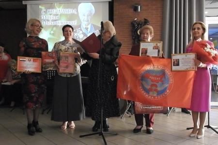 Депутаты КПРФ приняли участие в праздничном мероприятии, посвященном 100-летнему юбилею ветерана войны Марии Рохлиной