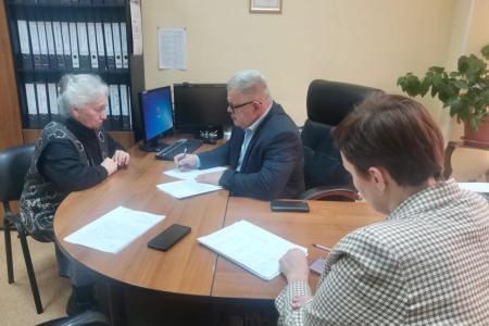 Руководитель фракции КПРФ в Мособлдуме Александр Наумов провел прием граждан в Домодедове