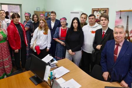 Подмосковные коммунисты: Наша работа ради Победы! Вперед, товарищи!