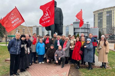 Подмосковные коммунисты в рабочем строю