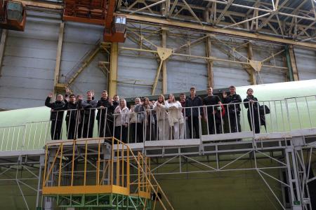Лискинские школьники ознакомились с работой Воронежского авиазавода в рамках проекта «Первым делом самолеты»