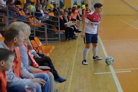 Команда «Энергия-КПРФ» продемонстрировала высокое мастерство на чемпионате Новгородской области по мини-футболу
