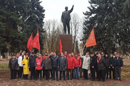 Равнение на Красный Октябрь. 107-летие Октябрьской революции на Брянщине