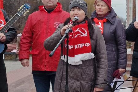 В Рязани прошли торжественные мероприятия в честь 107-й годовщины Великого Октября