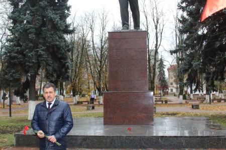Равнение на Красный Октябрь. 107-летие Октябрьской революции на Брянщине