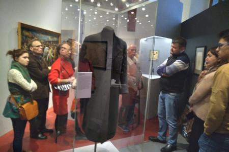 Московские коммунисты организовали экскурсию по выставке «Ленин»