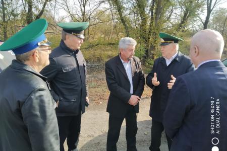 Представитель Нижегородского отделения КПРФ Владимир Дзержинский провел серию рабочих встреч в Луганске
