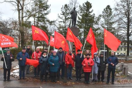 Митинг в Вологде. Да здравствует Великий Октябрь!