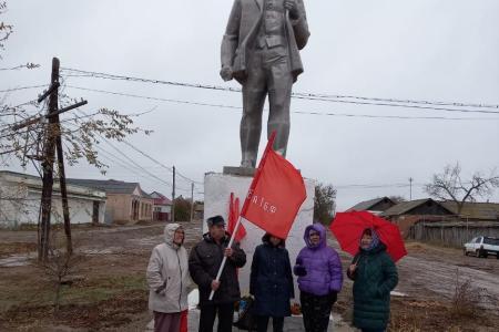 Торжества в Калмыкии в честь Великого Октября