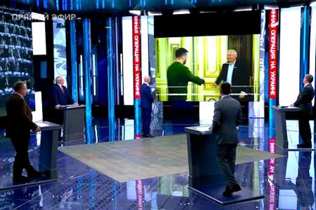 Дмитрий Новиков на Первом канале посоветовал всем читать газеты «Правда» и «Советская Россия»