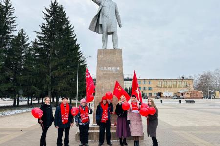 Коммунисты Самарской области отметили годовщину Великого Октября