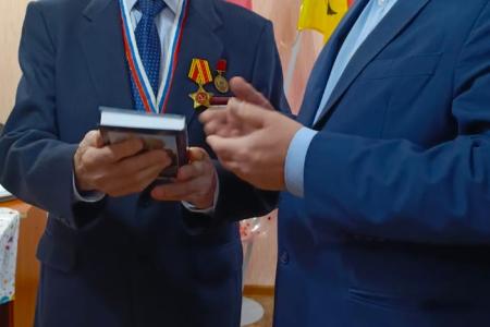 Воронеж: коммунист с 1945 года, фронтовик Н.Н. Борисов взял вековой рубеж!