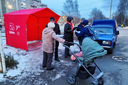 Республика Удмуртия. Мария Дробот отчиталась о своей депутатской работе перед избирателями города Ижевска