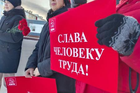 107-ая годовщина Великого Октября на Ямале