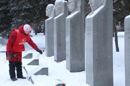 Омск снова красный! Местные коммунисты и комсомольцы отметили дату освобождения города от колчаковцев