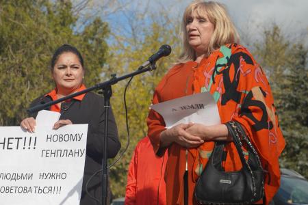Краснодар. Активисты КПРФ организовали митинг протеста против нового городского Генплана, ущемляющего права многих жителей
