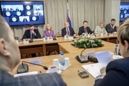 Николай Харитонов: Нехватка квалифицированных специалистов становится ключевым барьером на пути экономического развития России