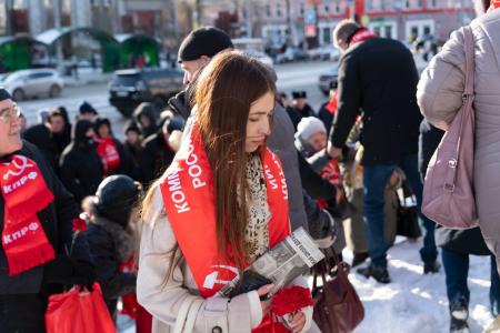 Свердловские коммунисты отметили День Великой Октябрьской социалистической революции