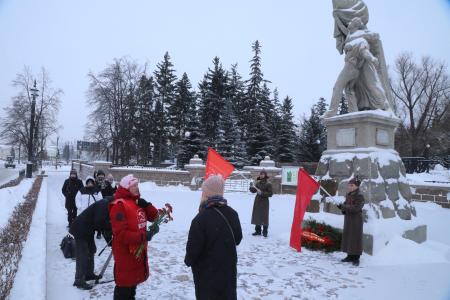 Омск снова красный! Местные коммунисты и комсомольцы отметили дату освобождения города от колчаковцев