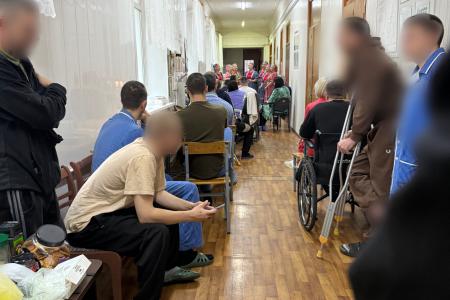 Московская область. Коммунисты и комсомольцы оказали гуманитарную помощь раненым бойцам и провели концерт в военном госпитале имени Бурденко