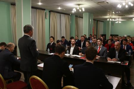 Дмитрий Новиков дал старт обучению 57-го потока слушателей Центра политической учебы ЦК КПРФ