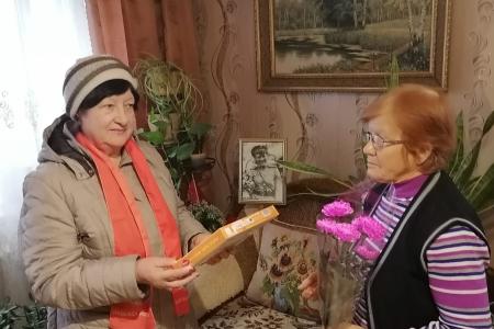 Тамбовские коммунисты достойно отметили День матери