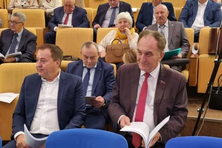 Николай Васильев принял участие в парламентских слушаниях в Государственной Думе