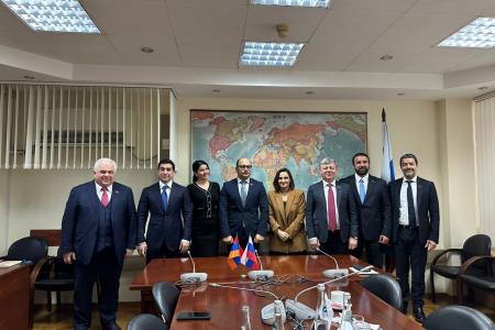 Депутаты КПРФ приняли участие в международной конференции «Роль взаимодействия фракций политических партий и блоков в межпарламентском сотрудничестве стран СНГ»