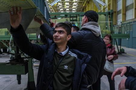 Воронеж. Бобровская молодежь ознакомилась с авиапроизводством в рамках проекта депутата Госдумы Сергея Гаврилова «Первым делом самолеты!»
