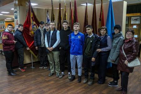 Воронеж. Бобровская молодежь ознакомилась с авиапроизводством в рамках проекта депутата Госдумы Сергея Гаврилова «Первым делом самолеты!»