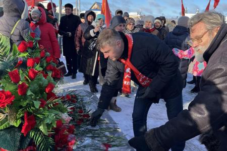 Тюменская область. В Тобольске торжественно открыли памятник В.И. Ленину