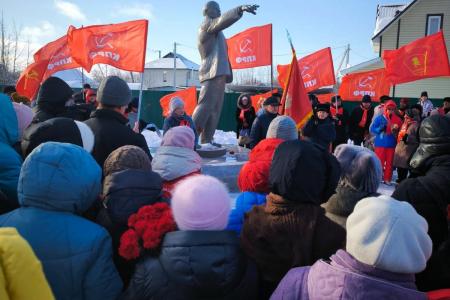 Тюменская область. В Тобольске торжественно открыли памятник В.И. Ленину