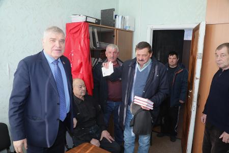 Омская область. Андрей Алехин работает в Кормиловке