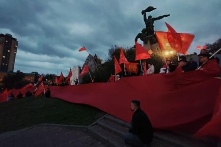 Преемственность поколений. Донские коммунисты и комсомольцы отметили 122-летие Ростовской политической Стачки