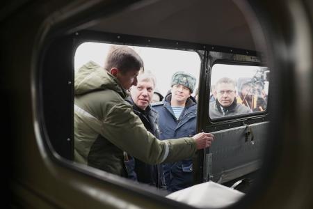 Ульяновская область. КПРФ и губернатор Алексей Русских подарили бойцам СВО автомобили «УАЗ»
