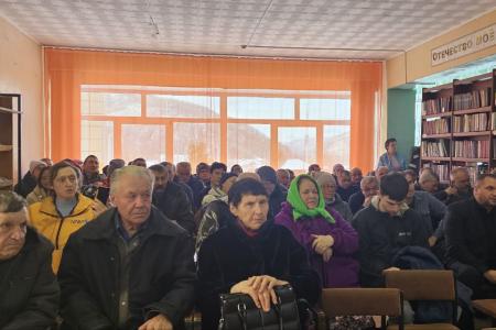 Алтайский край. На встрече с Марией Прусаковой жители Солонешенского района высказали претензии золотодобытчикам