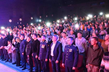 При поддержке члена ЦК КПРФ Айрата Гибатдинова в Ульяновске прошел благотворительный концерт в честь Дня Матери