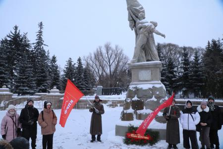 Омск снова красный! Местные коммунисты и комсомольцы отметили дату освобождения города от колчаковцев