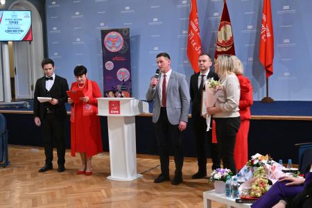 Фракция КПРФ в Госдуме и ВЖС «Надежда России» провели встречу с матерями героев СВО