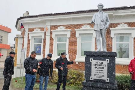 Начал работу слёт комсомольского актива Центрального федерального округа