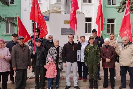 Краснодарский край. Активисты КПРФ и сторонники партии отметили праздник Великого Октября