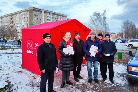 Республика Удмуртия. Мария Дробот отчиталась о своей депутатской работе перед избирателями города Ижевска