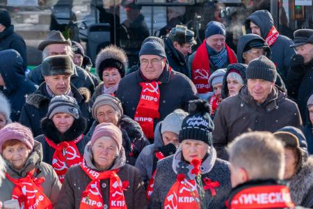 Свердловские коммунисты отметили День Великой Октябрьской социалистической революции