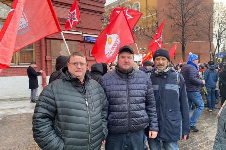 Подмосковные коммунисты в ежедневном рабочем строю