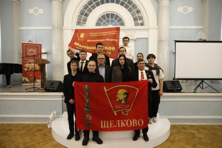 Подмосковные коммунисты в ежедневном рабочем строю